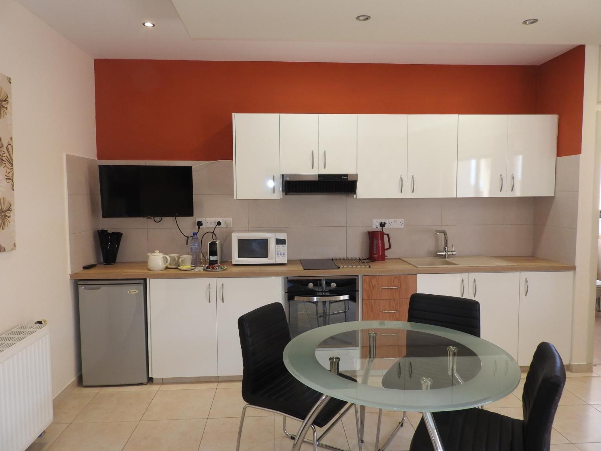 Hill View Hotel Apartments Пісурі Екстер'єр фото