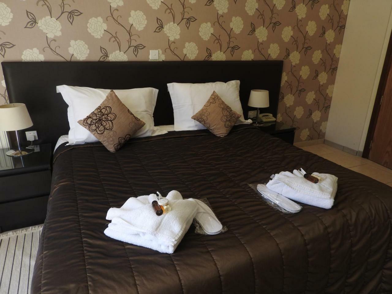 Hill View Hotel Apartments Пісурі Екстер'єр фото
