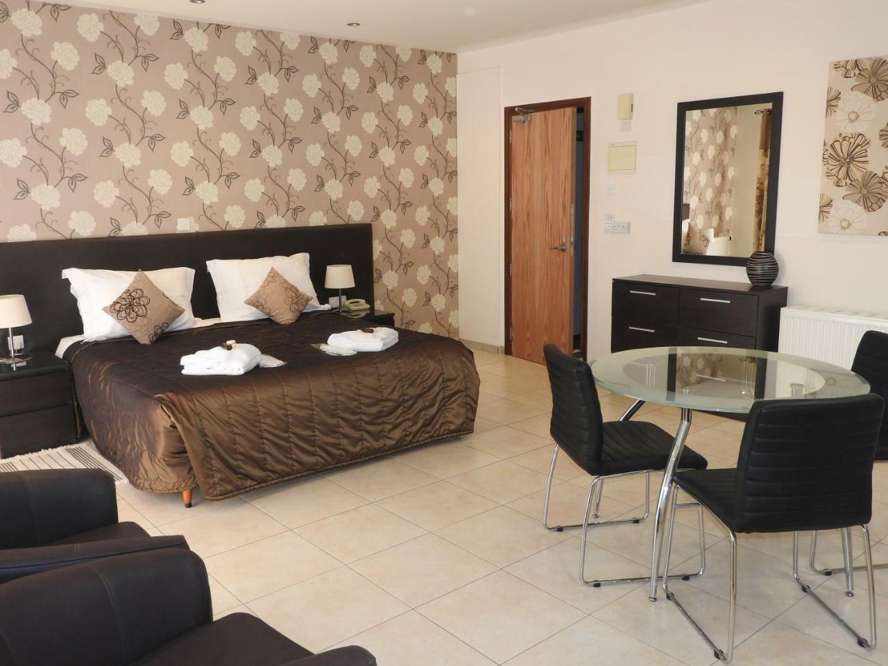 Hill View Hotel Apartments Пісурі Екстер'єр фото