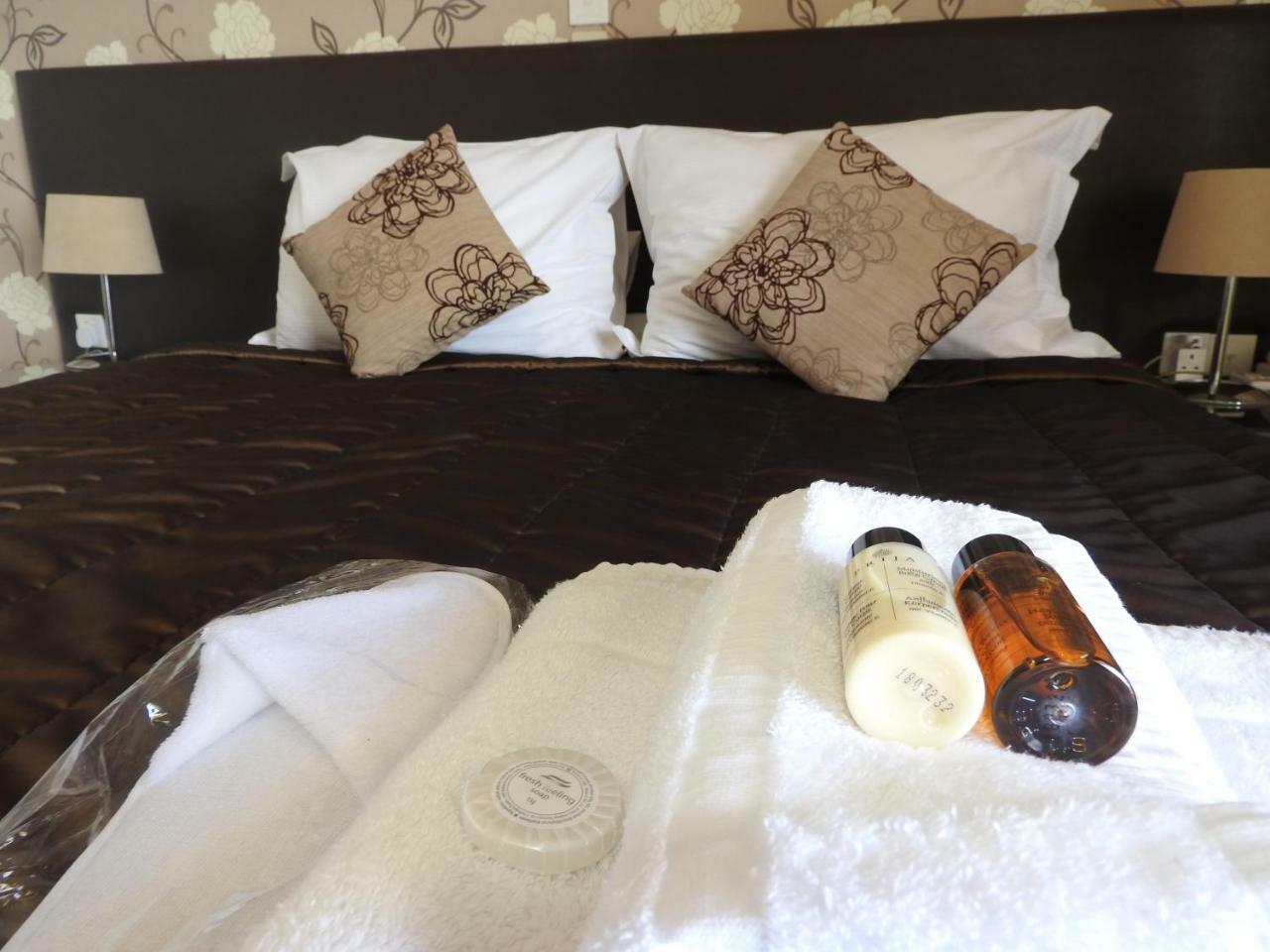 Hill View Hotel Apartments Пісурі Екстер'єр фото