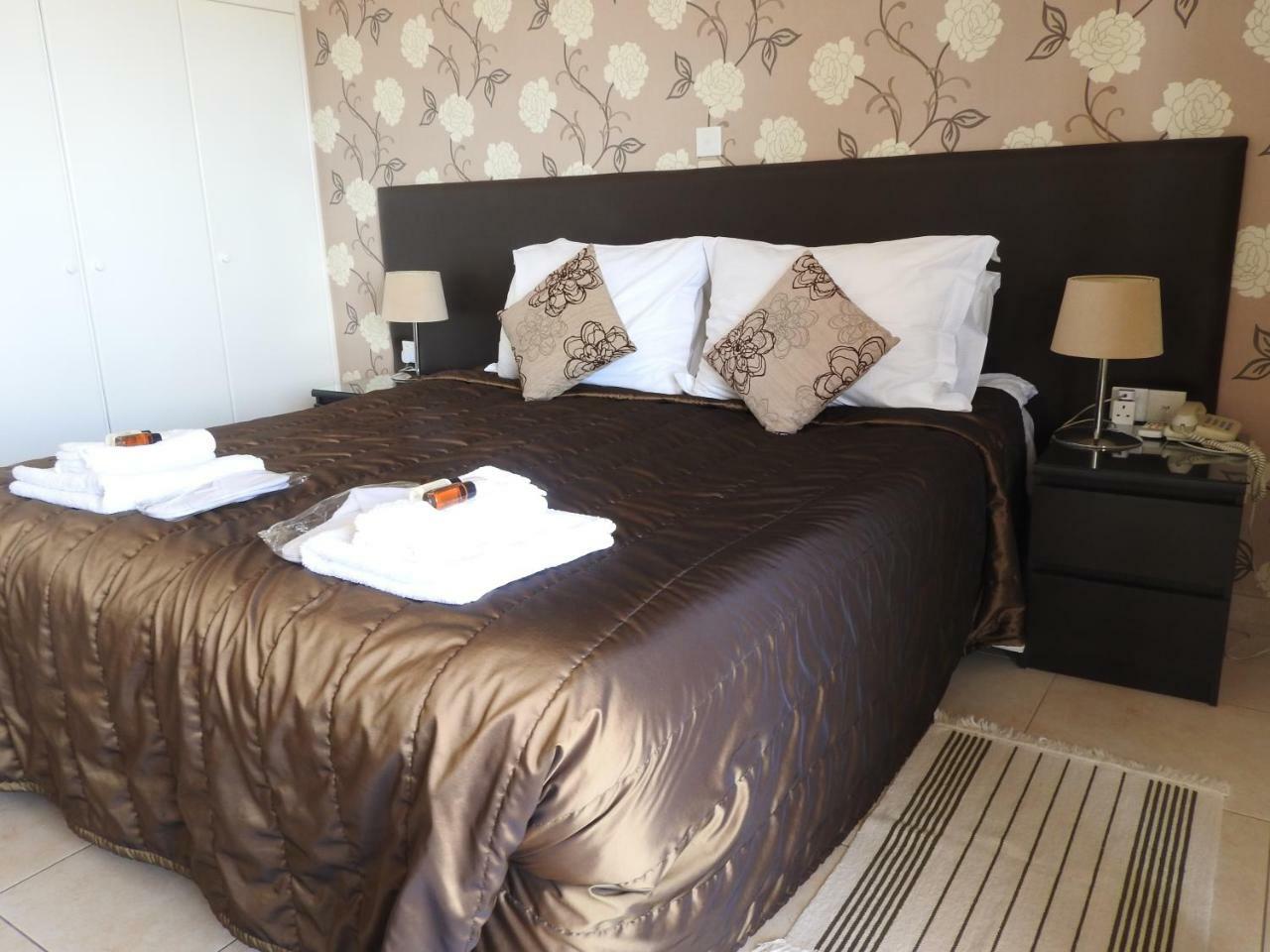 Hill View Hotel Apartments Пісурі Екстер'єр фото