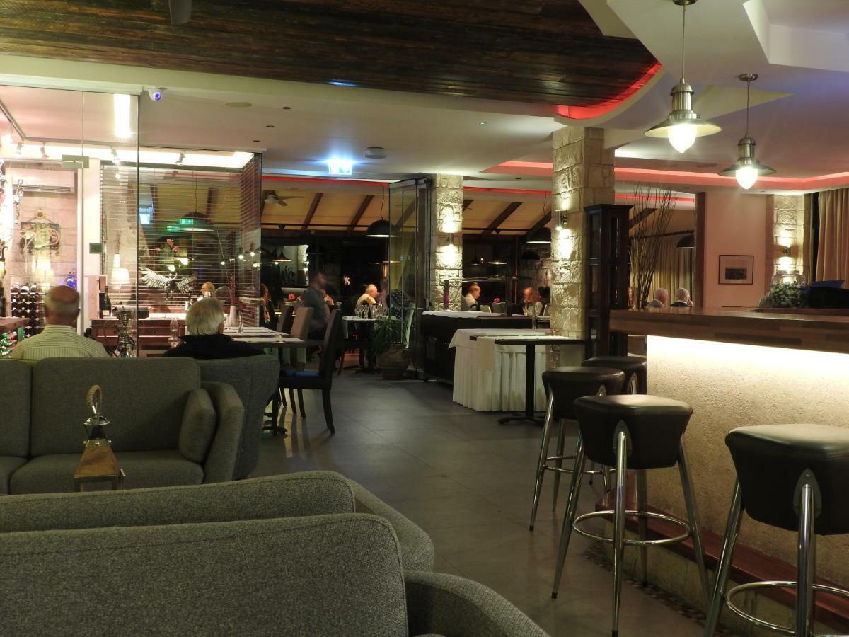Hill View Hotel Apartments Пісурі Екстер'єр фото